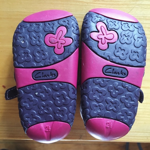 Baby Clark’s Mary Janes - Picture 2 of 3
